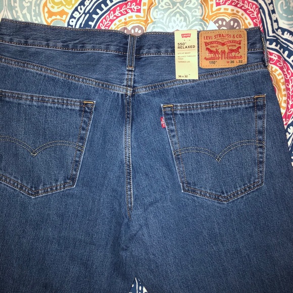 Levi’s 550 relaxed fit - Picture 2 of 2